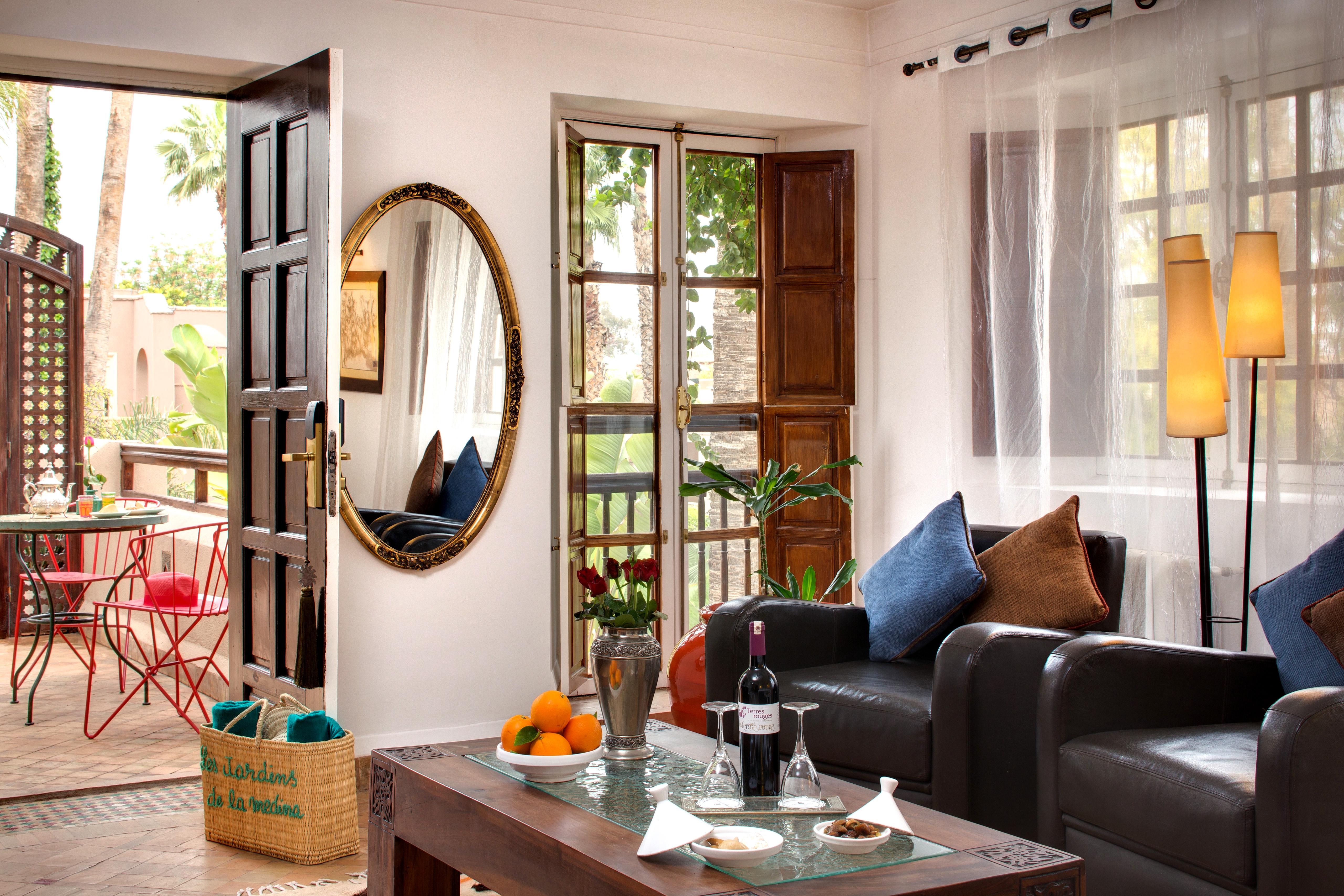 레 자르딘 드 라 메디나 호텔 마라케시 외부 사진 A living room in a typical apartment